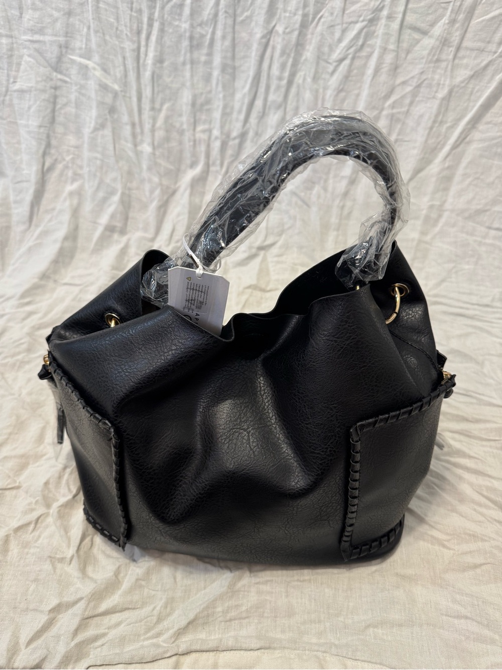 NWT Slouchy Hobo Bucket Bag in Black Vegan Leather | Y2K Moto Boho Minimalist - Picture 2 of 10